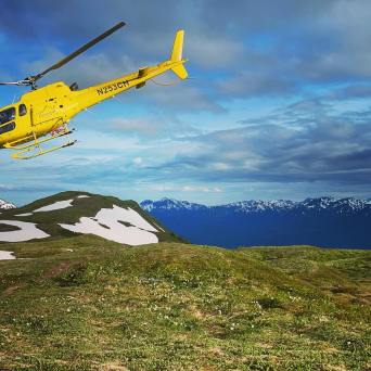 a airplane that is flying in the sky